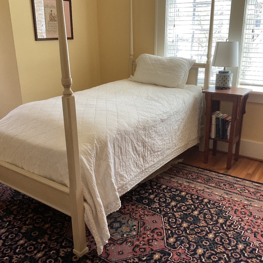 Simply Shabby Chic by Rachel Ashwell